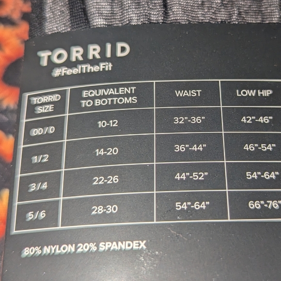 Torrid Allover Heart Tights Size: 1/2 = 14-20 - Picture 7 of 8